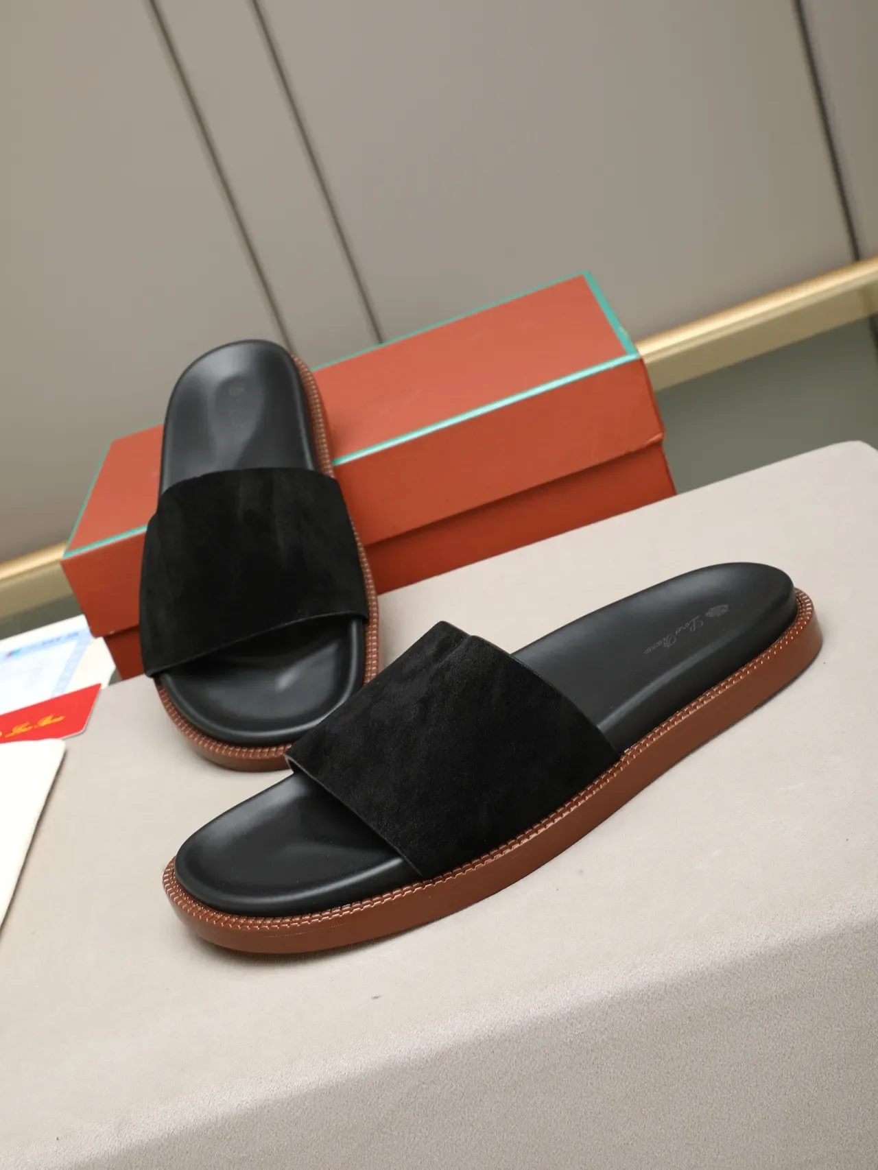 Contrast-Strap Suede and Leather Slide Slippers 15
