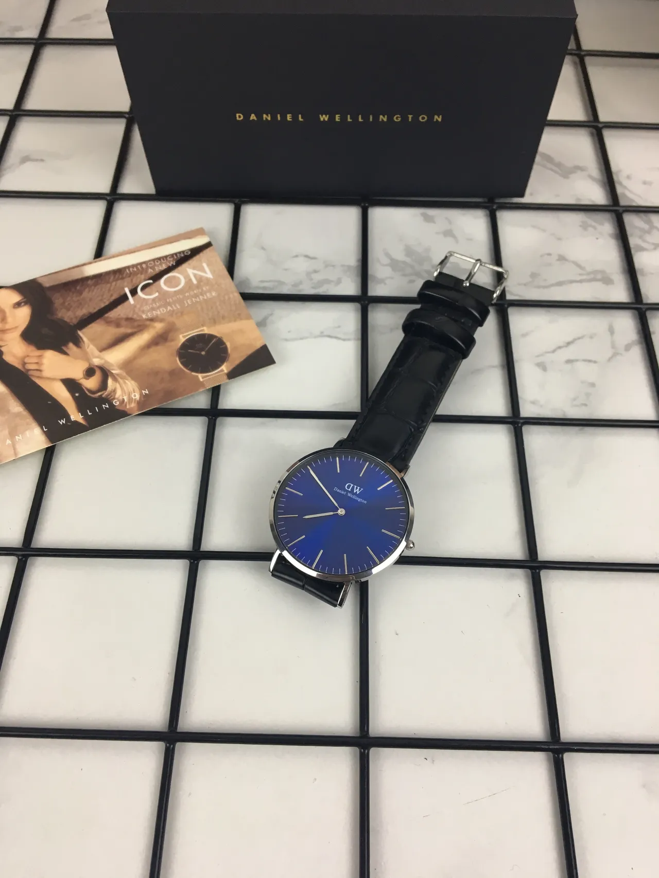 Daniel Wellington Blue Black Minimalist Sunburst Dial Quartz Watch 2