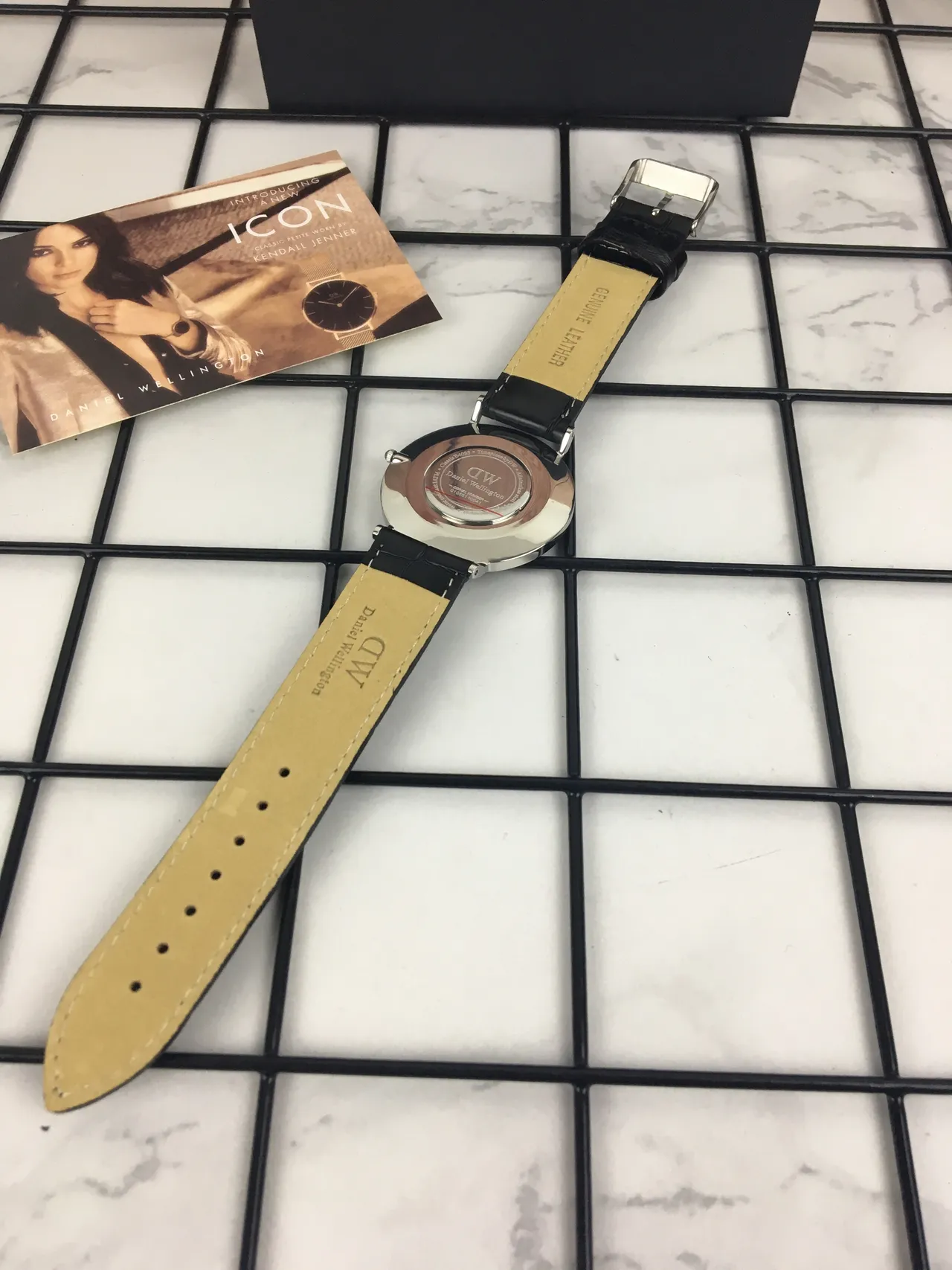 Daniel Wellington Blue Black Minimalist Sunburst Dial Quartz Watch 4