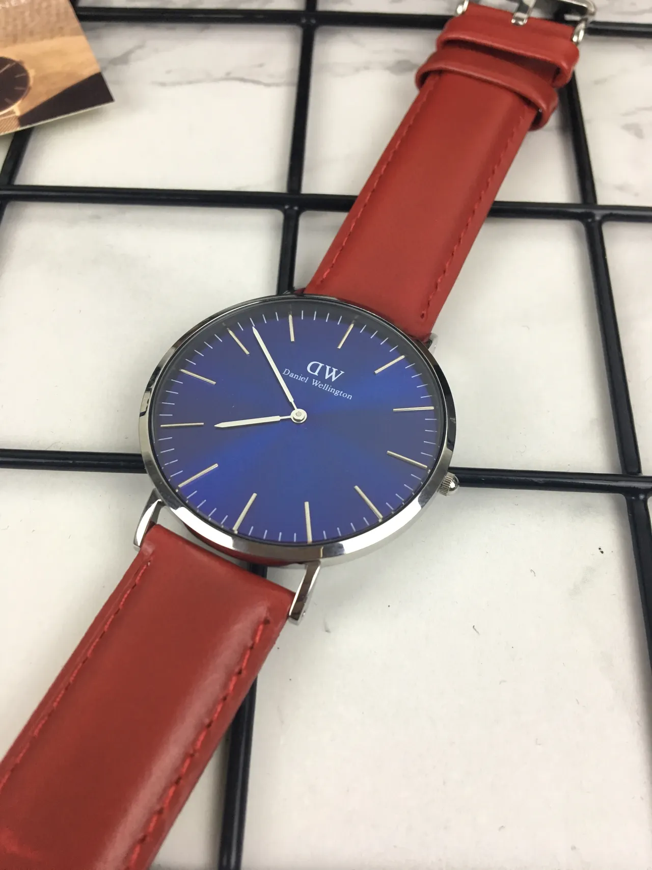 Daniel Wellington Blue Red Minimalist Thin-Case Quartz Watch 5