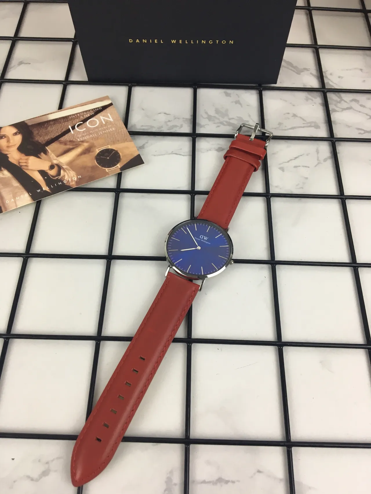 Daniel Wellington Blue Red Minimalist Thin-Case Quartz Watch 6