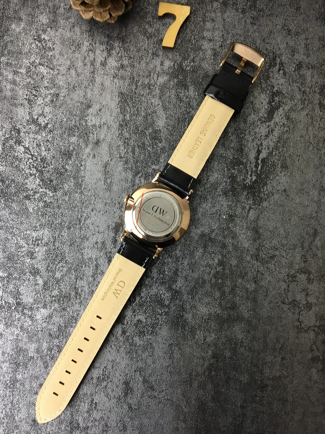 Daniel Wellington Classic Black Gold Minimalist Case Quartz Watch 4