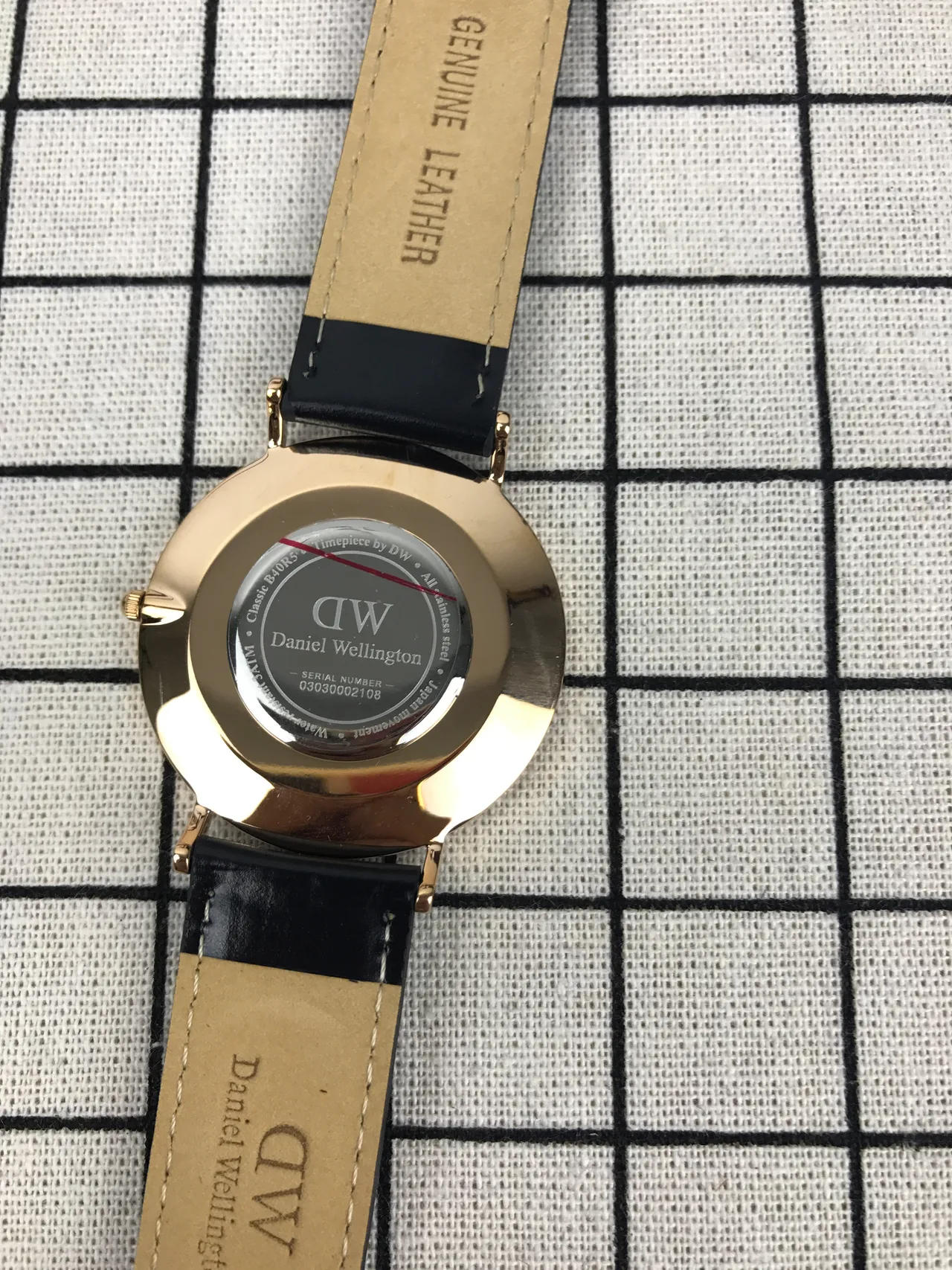 Daniel Wellington Montre Classique Or Noir Minimaliste Étui Fin Quartz 2