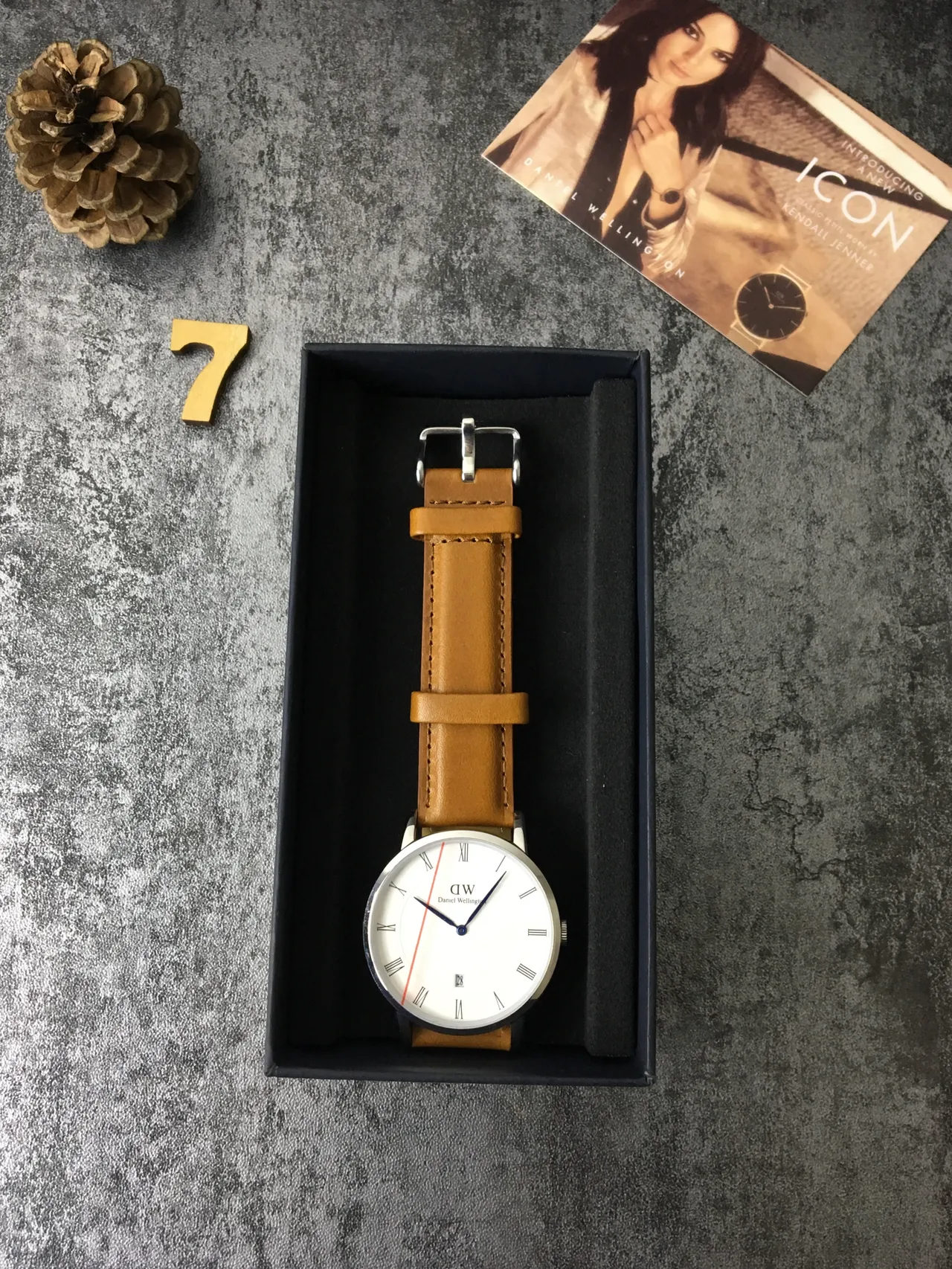 Daniel Wellington Classic White Brown Minimalist Thin Case Quartz Watch 2