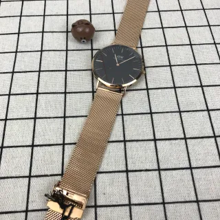 Daniel Wellington Gold Black Minimalist Mesh Quartz Watch