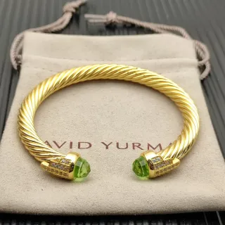 David Yurman Cable Classic سوار ذهبي أخضر جواهر مقلوبة نهايات