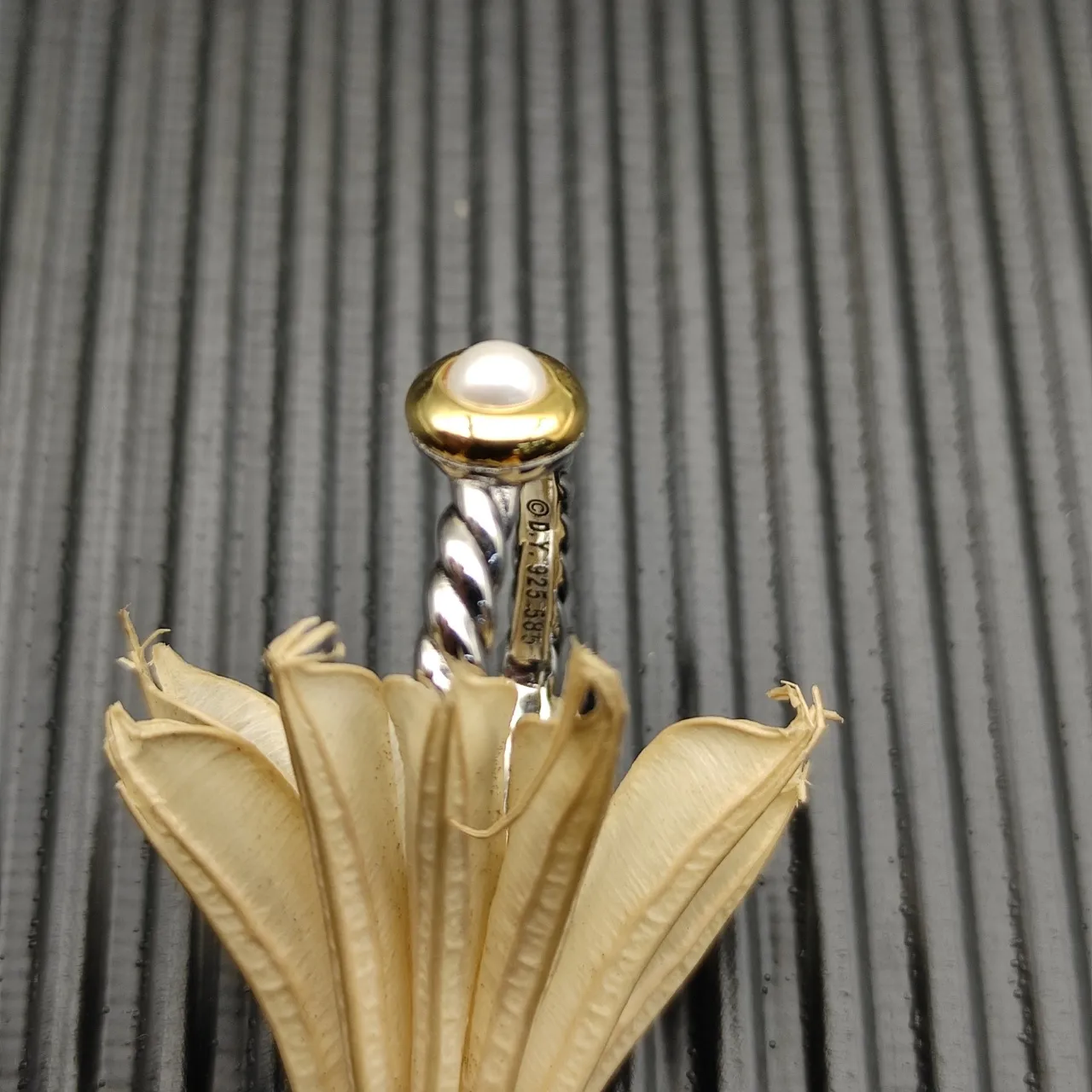 David Yurman Cable Classics Pearl Silver Gold Twisted Band Single Ring 4