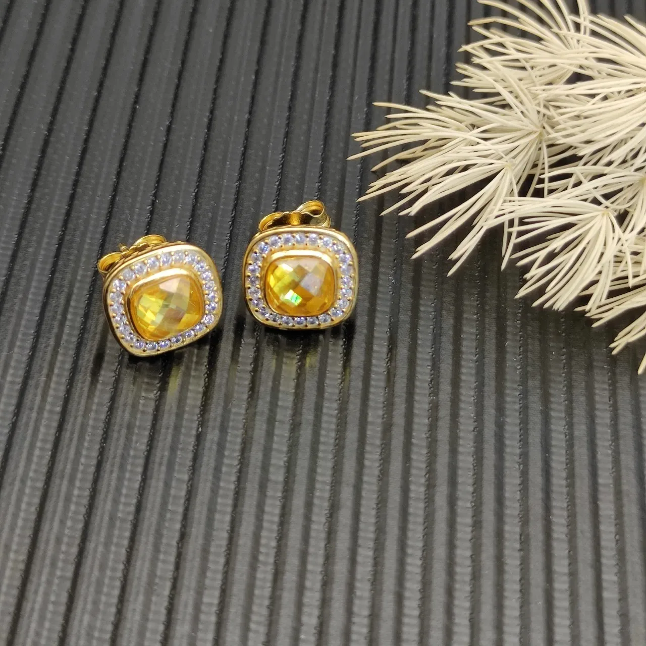 David Yurman Citrine and Diamond Halo Stud Earrings 6