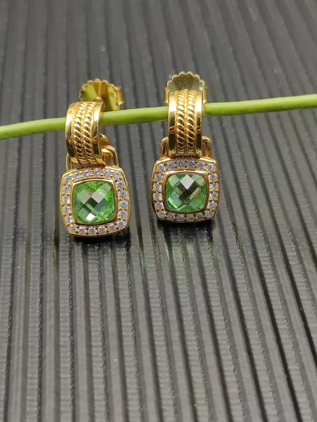 David Yurman Boucles d'Oreilles Halo Gemmes Vertes et Diamants en Doré 6