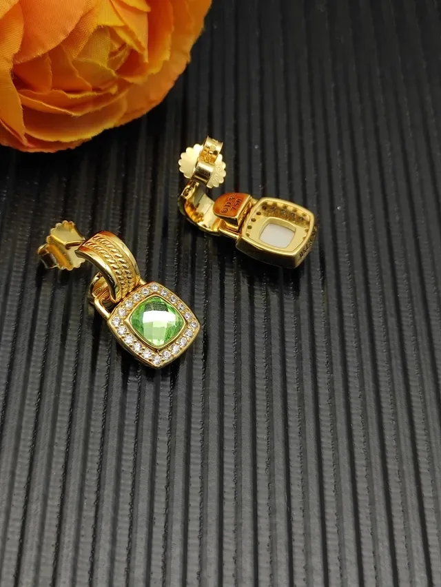 David Yurman Boucles d'Oreilles Halo Gemmes Vertes et Diamants en Doré 8