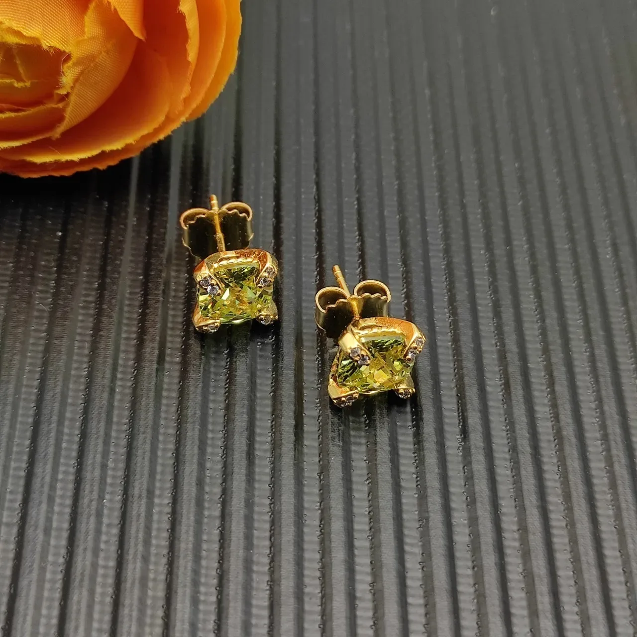 David Yurman Gold-Tone Square Green Gemstone Stud Earrings 7
