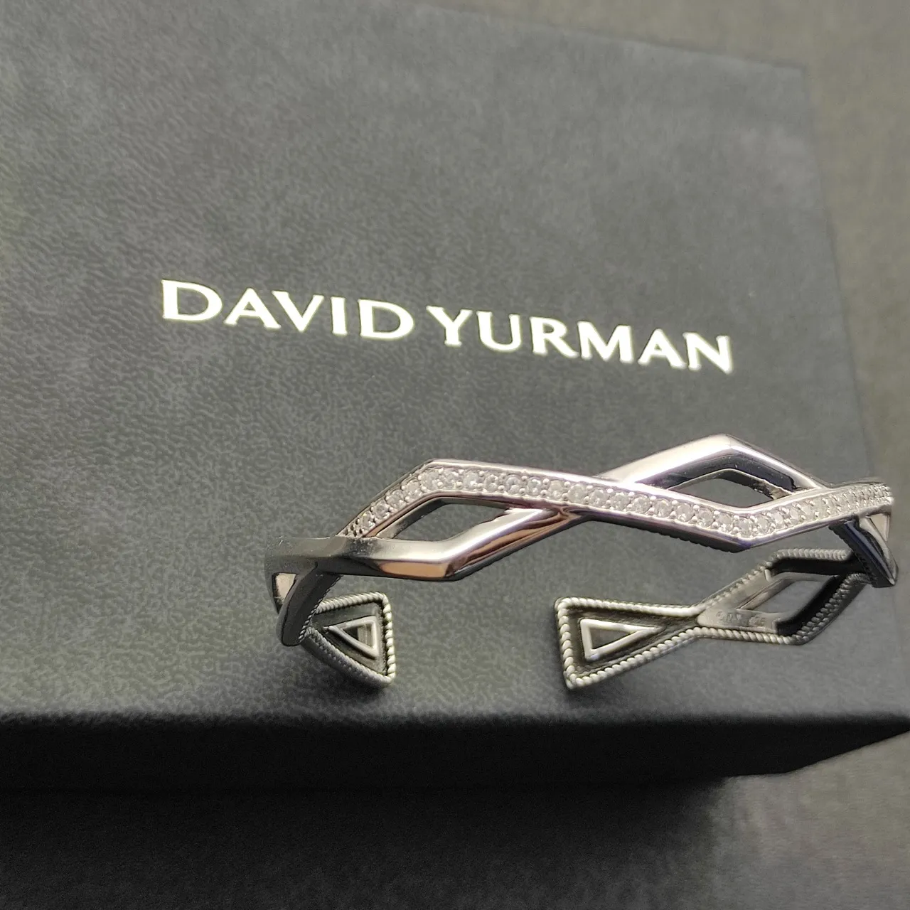 David Yurman Argent Noir Géométrique Ouvert Manchette Pavé-Set Pierres Bracelet 6