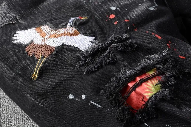 Distressed Black Paint-Splatter Bird Motif Slim-Fit Jeans 9