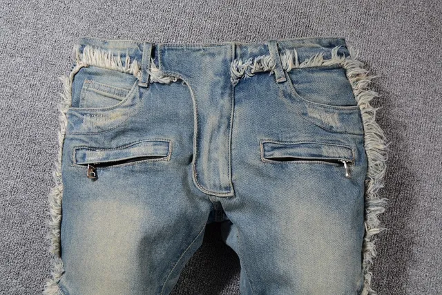 Distressed Frayed-Edge Slim-Fit Jeans 10