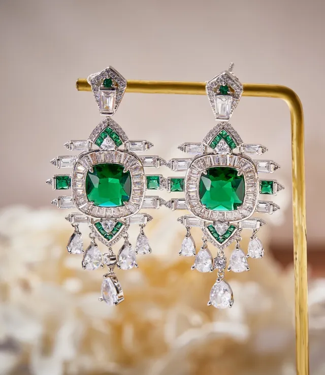 Emerald and Diamond Chandelier-Style Drop Earrings 4