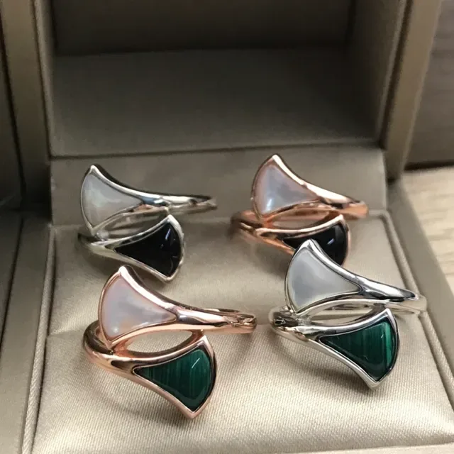 Fan-Shaped Double-Band Mother-of-Pearl and Malachite Inlay Rings 2