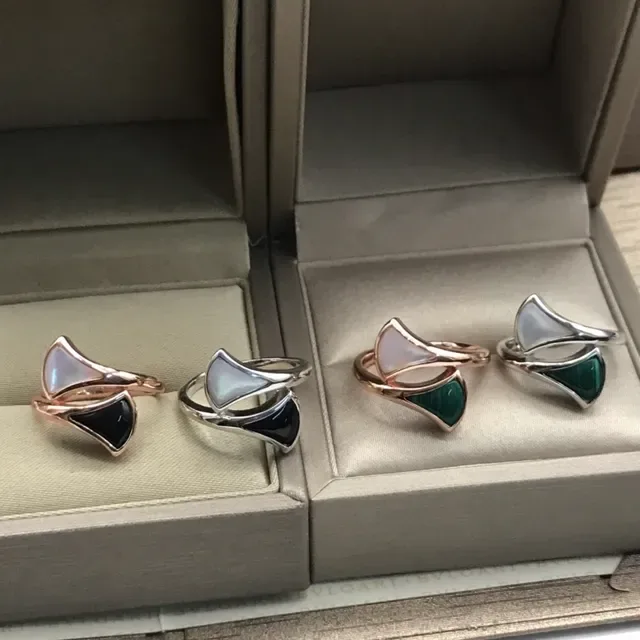Fan-Shaped Double-Band Mother-of-Pearl and Malachite Inlay Rings 3