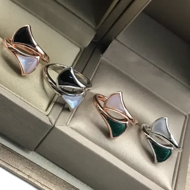 Fan-Shaped Double-Band Mother-of-Pearl and Malachite Inlay Rings 4