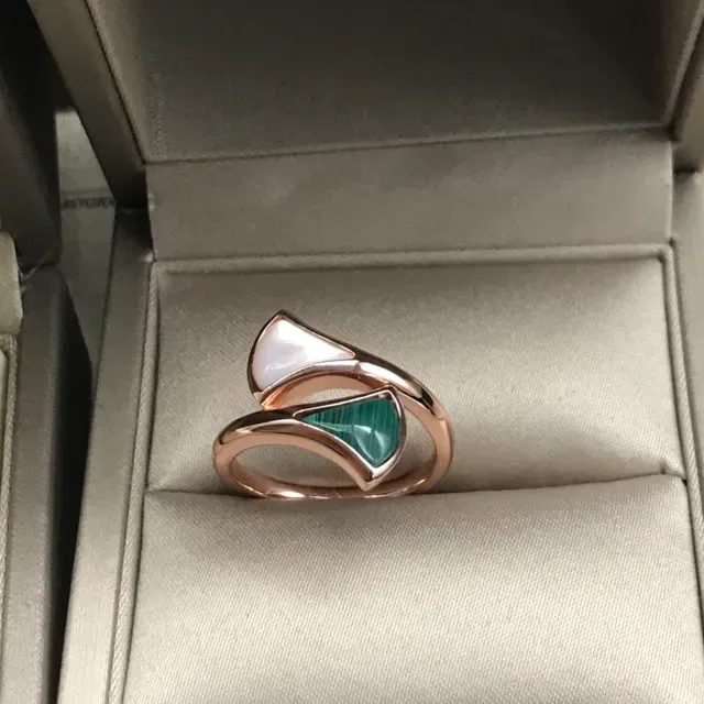 Fan-Shaped Double-Band Mother-of-Pearl and Malachite Inlay Rings 6