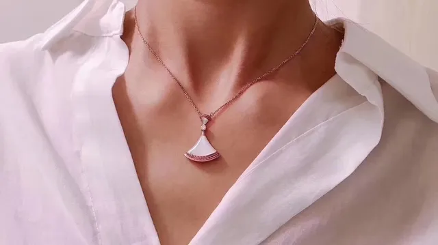 Fan-Shaped Pink Sapphire White Mother-of-Pearl Diamond Necklace 7