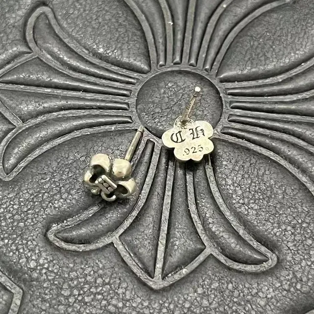 Floral-Back Oxidized Silver-Tone Stud Earrings 5