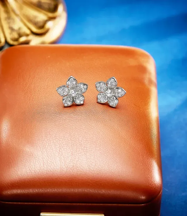 Flower-Shaped Pavé Diamond Stud Earrings 6