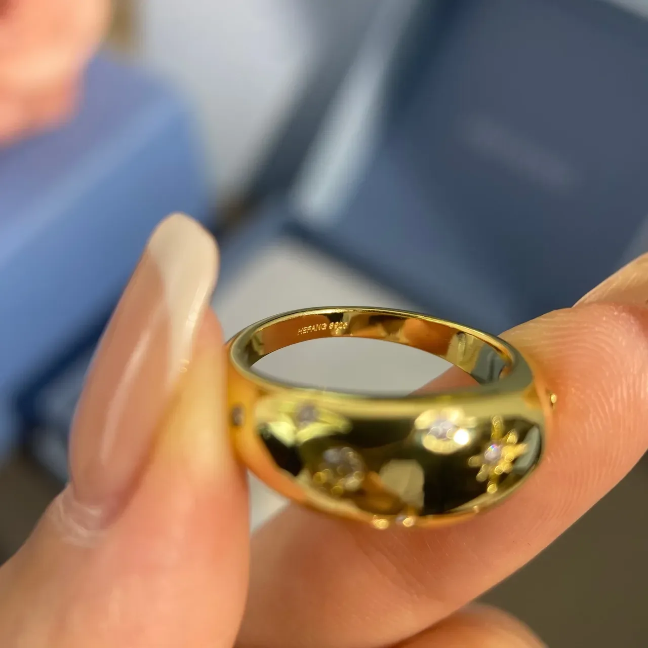 Gold Blue Dome-Shaped Band Starburst And Round Pavé-Set Stones Ring 5
