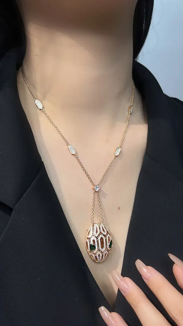 Gold Green Geometric Openwork Pendant Pavé-Set Clear Stones Necklace 2