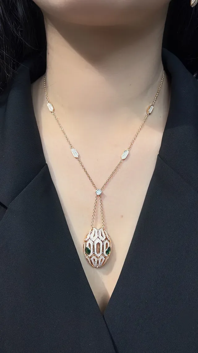 Gold Green Geometric Openwork Pendant Pavé-Set Clear Stones Necklace 4