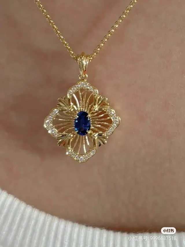 Gold Multicolor Filigree Four-Petal Floral Motif Necklace 7