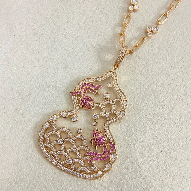 Gold Pink Chain Ornate Gourd-Shaped Pendant Necklace 2