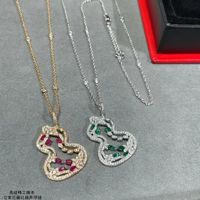 Gold Red Openwork Gourd Pendant Pavé White Stones Necklace 3