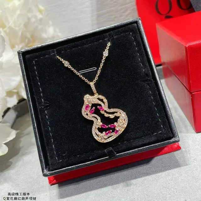 Gold Red Openwork Gourd Pendant Pavé White Stones Necklace 7