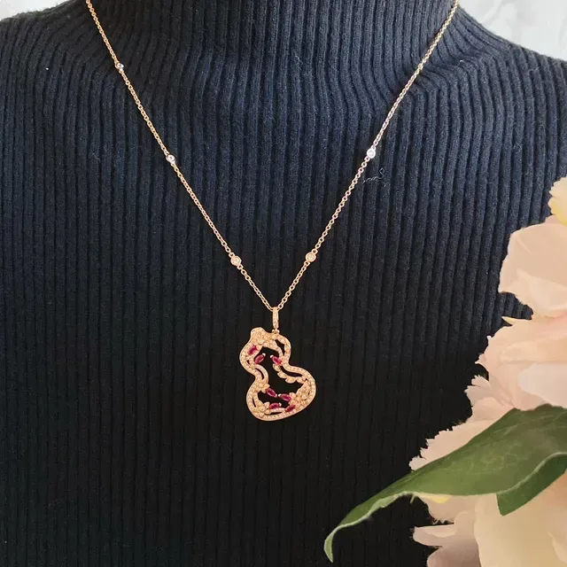 Gold Red Openwork Gourd Pendant Pavé White Stones Necklace 9