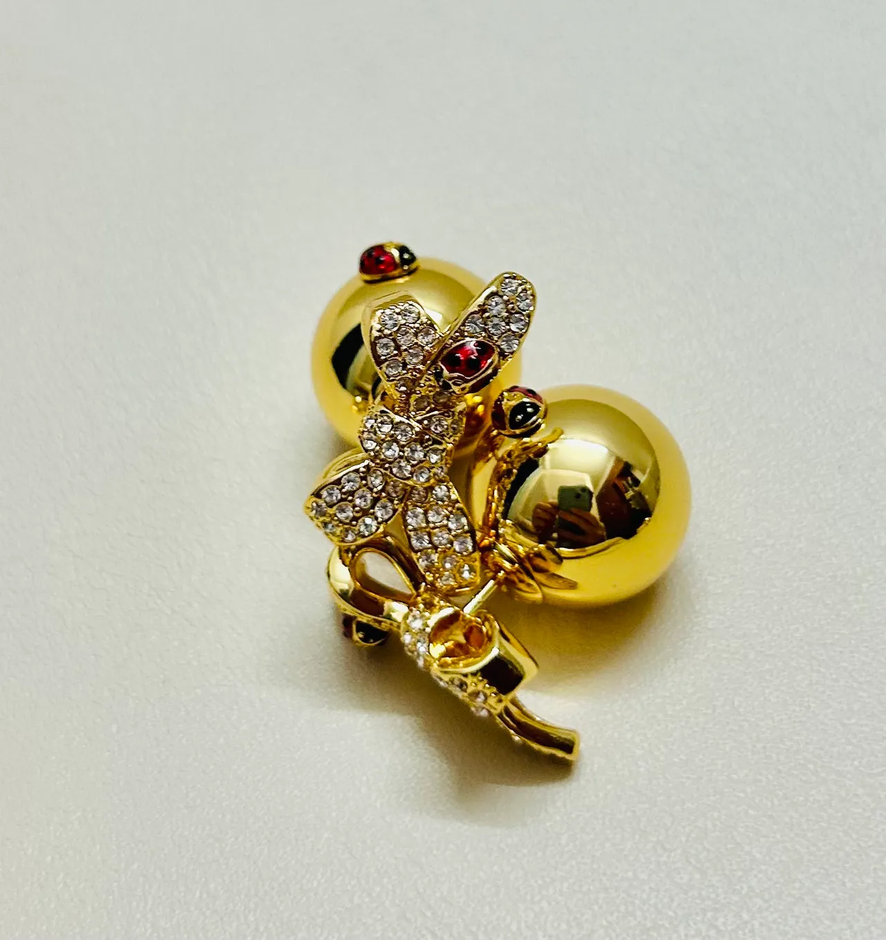 Gold Red Spherical Studs Crystal-Encrusted Bows Earrings 3