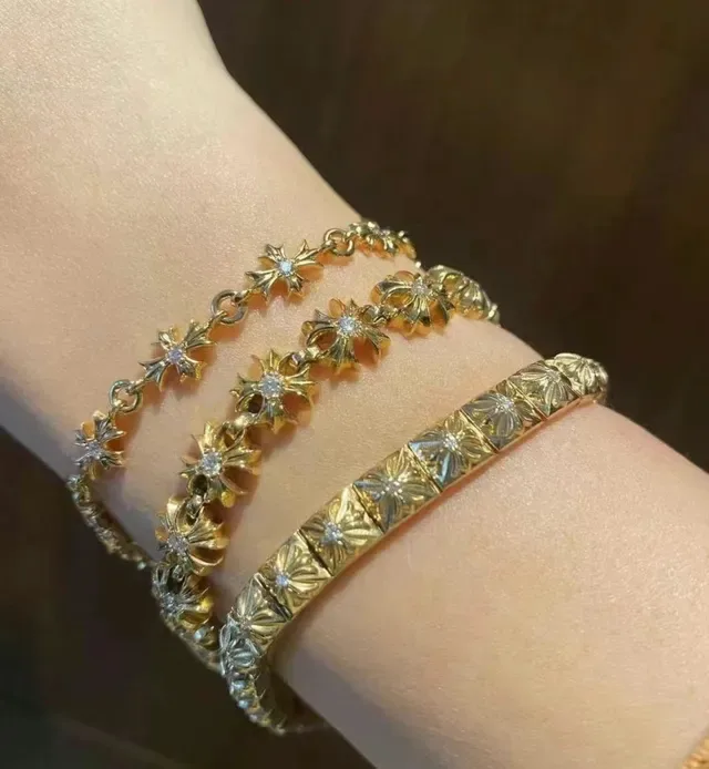 Gold Silver Floral Motif Links Bracelet 3
