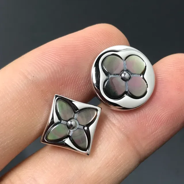 Broche de flor de ouro e prata em metal com incrustações 4