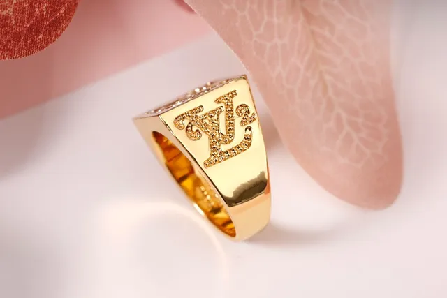 Gold Silver Square Face Pavé-Set Crystals Ring 3