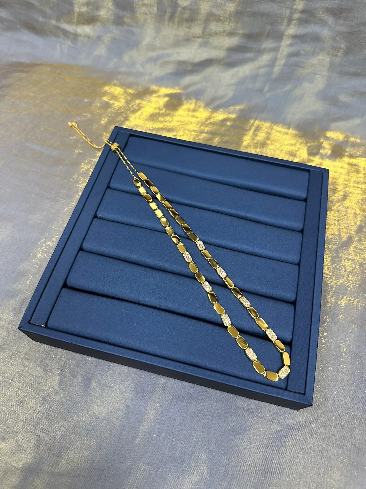 Gold-Tone Alternating Pavé and Smooth Link Necklace 7
