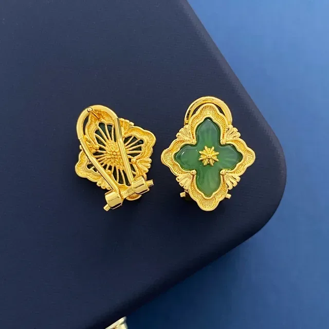 Gold-Tone Blue Enamel Quatrefoil Filigree Brooches 8