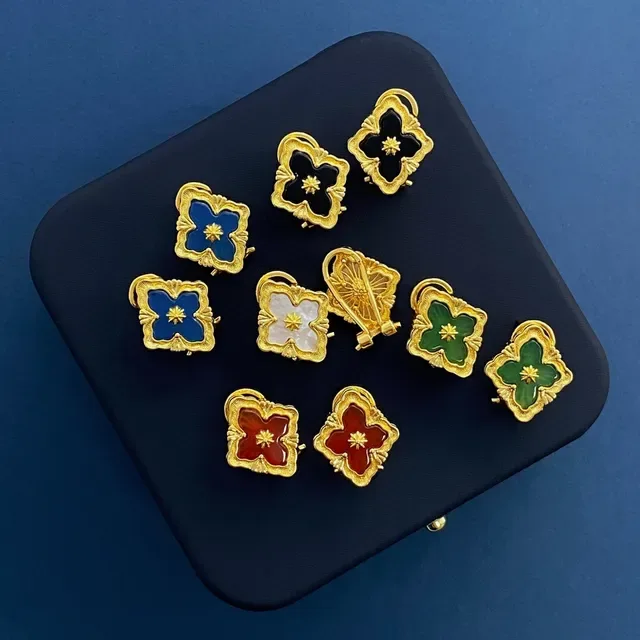 Gold-Tone Blue Enamel Quatrefoil Filigree Brooches 9