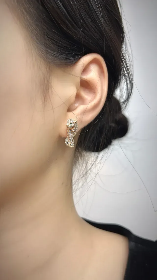 Gold-Tone Crystal Pavé Animal Motif Stud Earring 4