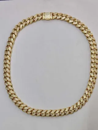 Gold-Tone Fully Pave-Set Chunky Curb Link Necklace 15