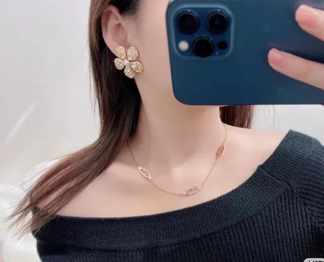 Gold-Tone Textured Floral Pearl and Crystal Earrings 7