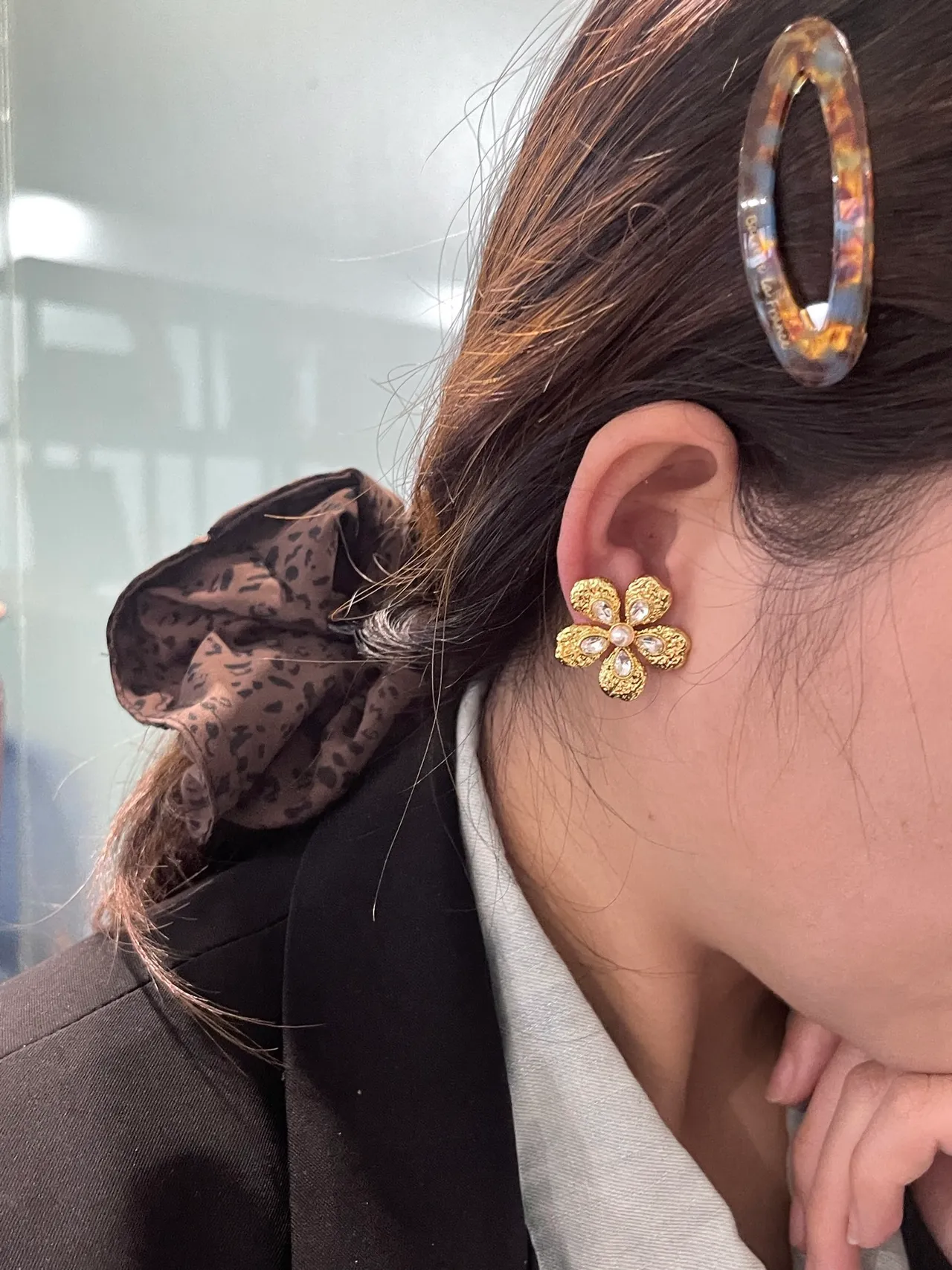 Gold-Tone Textured Floral Pearl and Crystal Earrings 8