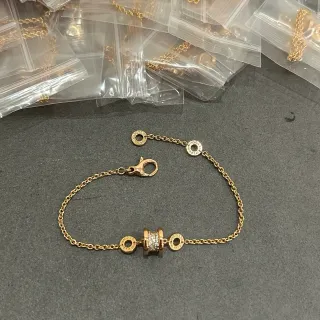 سلسلة ذهبية بيضاء Pavé-Set مركز أسطواني سوار