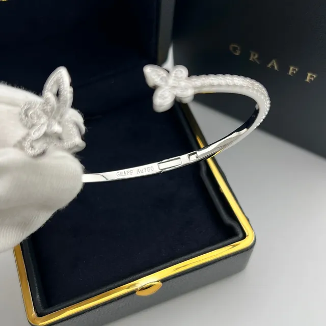 Graff Floral Motif Pavé Diamond Open Bangle Bracelet 2