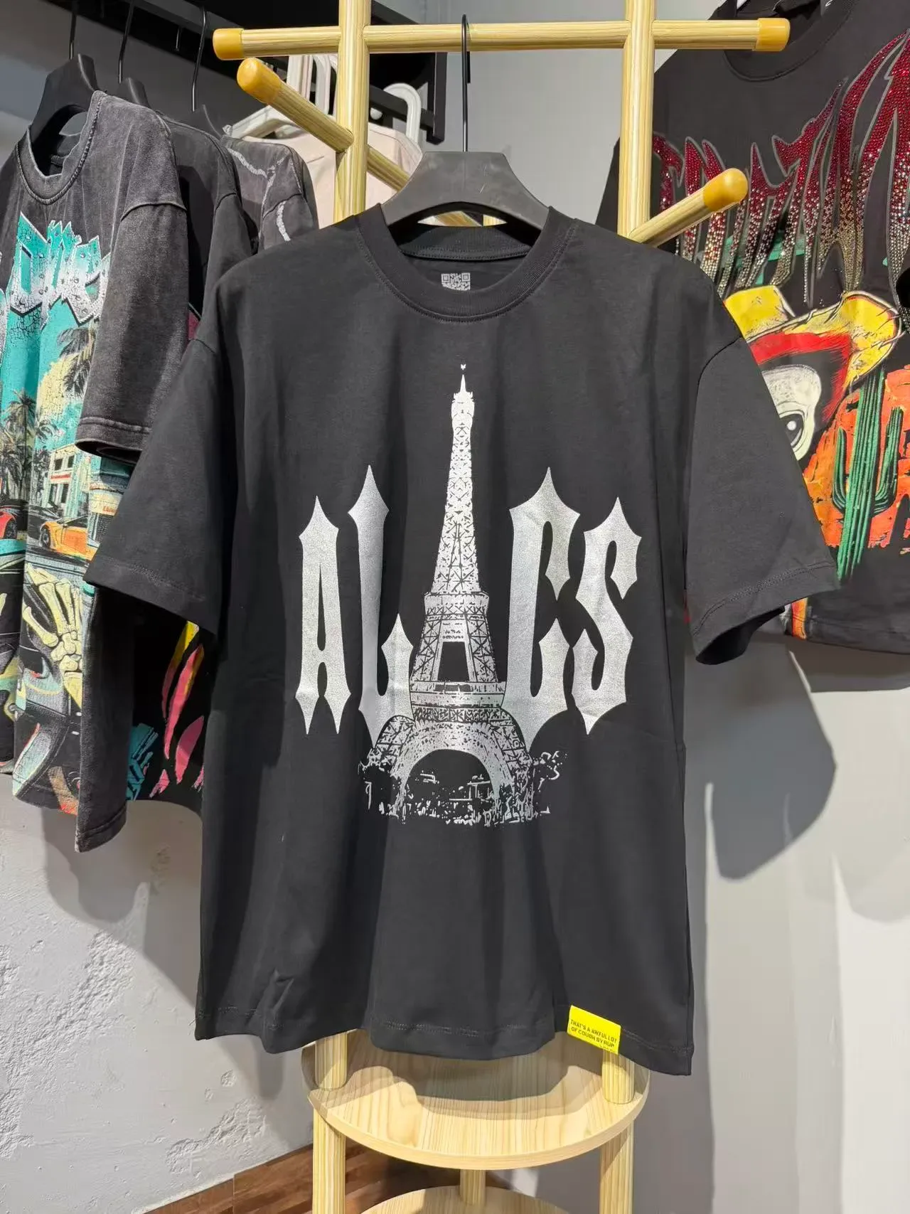 Graphic Print Eiffel Tower Typography T-Shirt 13