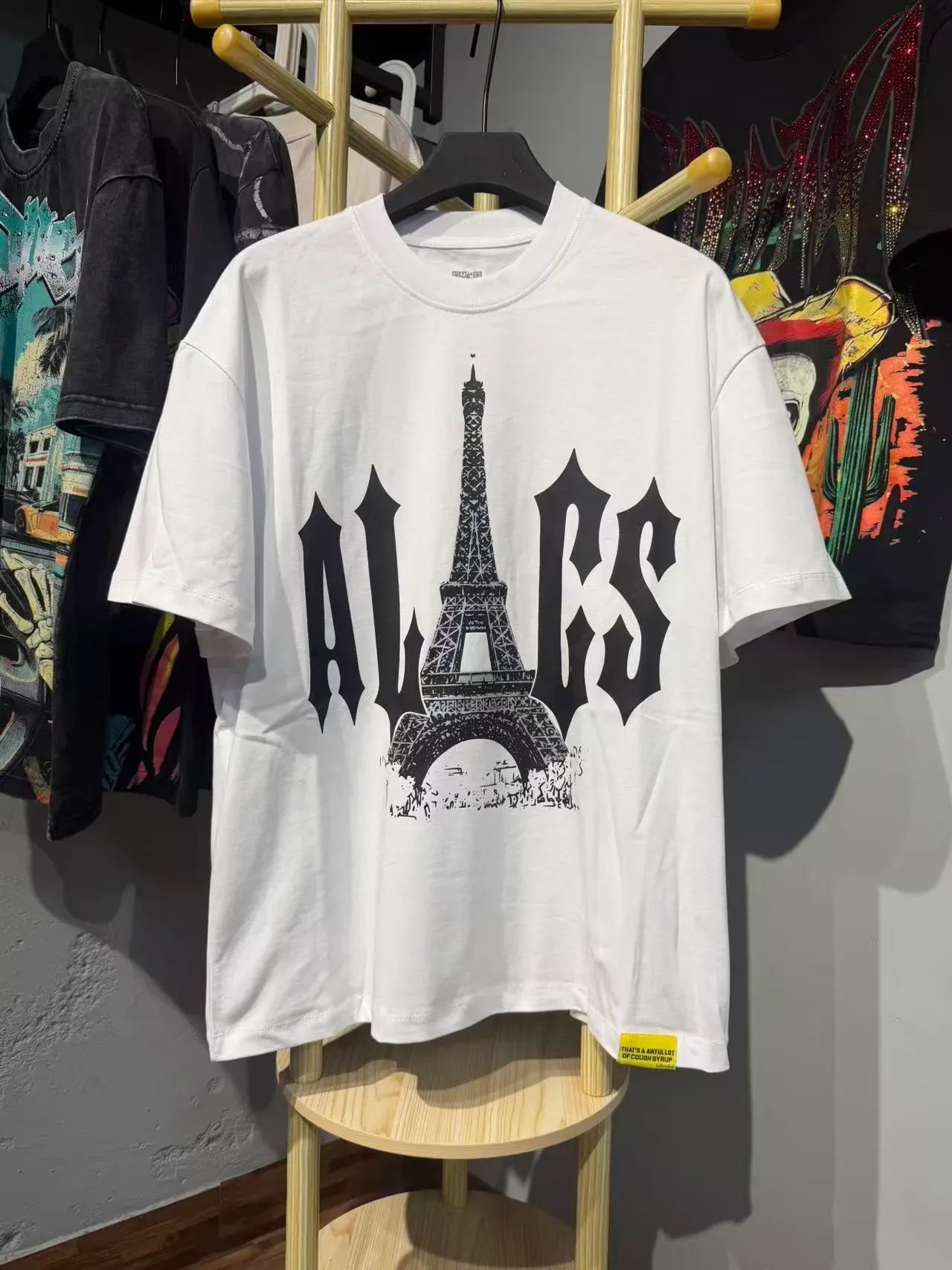 Graphic Print Eiffel Tower Typography T-Shirt 15
