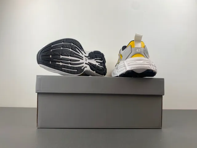 Gray and Yellow Chunky Midsole Lifestyle Sneaker 16